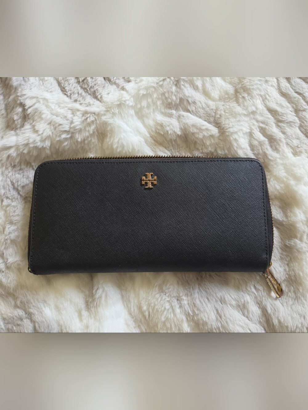 Tory Burch Black Saffiano Zip Around Continental Wallet with Gold Logo